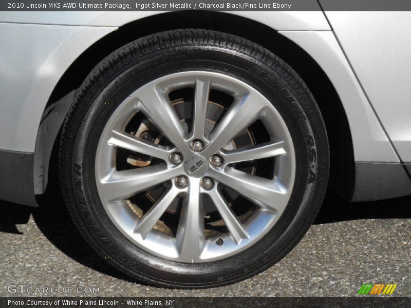 Ingot Silver Metallic / Charcoal Black/Fine Line Ebony 2010 Lincoln MKS AWD Ultimate Package