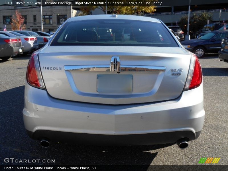 Ingot Silver Metallic / Charcoal Black/Fine Line Ebony 2010 Lincoln MKS AWD Ultimate Package