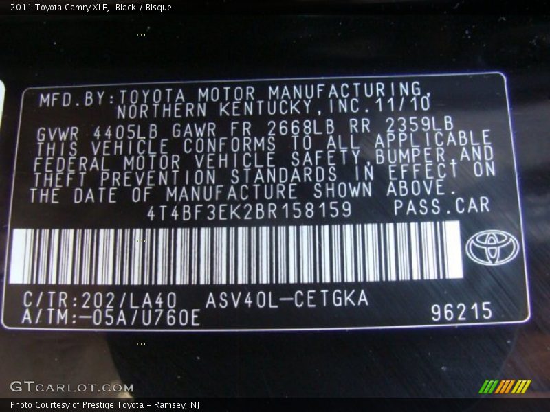 Black / Bisque 2011 Toyota Camry XLE