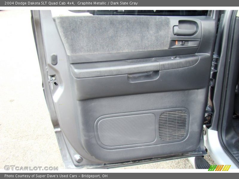 Graphite Metallic / Dark Slate Gray 2004 Dodge Dakota SLT Quad Cab 4x4