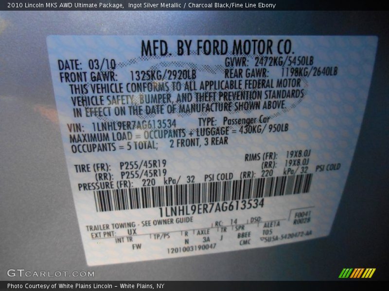 Ingot Silver Metallic / Charcoal Black/Fine Line Ebony 2010 Lincoln MKS AWD Ultimate Package
