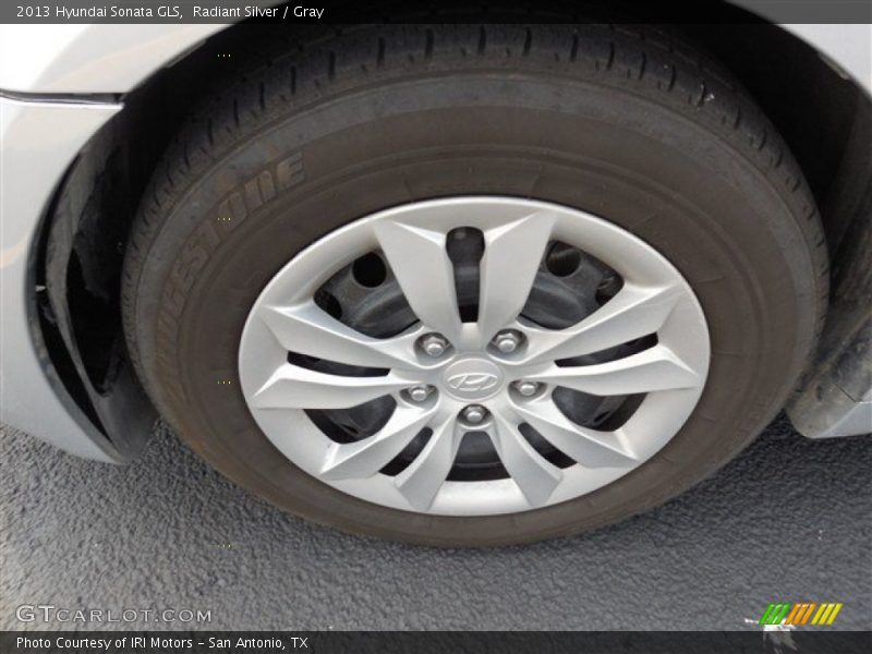 Radiant Silver / Gray 2013 Hyundai Sonata GLS
