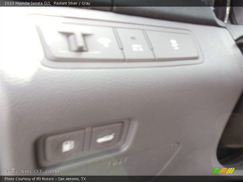 Radiant Silver / Gray 2013 Hyundai Sonata GLS