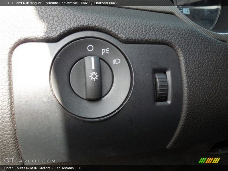 Black / Charcoal Black 2013 Ford Mustang V6 Premium Convertible