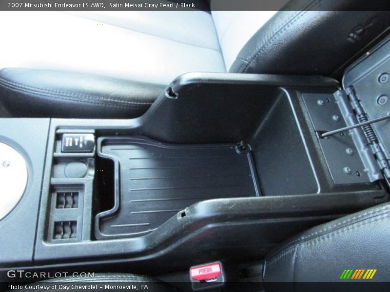 Satin Meisai Gray Pearl / Black 2007 Mitsubishi Endeavor LS AWD