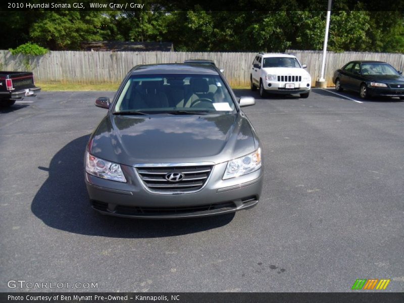 Willow Gray / Gray 2010 Hyundai Sonata GLS