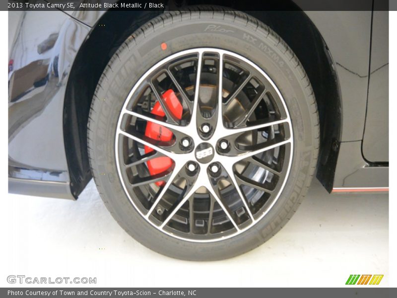 Attitude Black Metallic / Black 2013 Toyota Camry SE