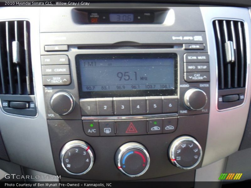 Willow Gray / Gray 2010 Hyundai Sonata GLS