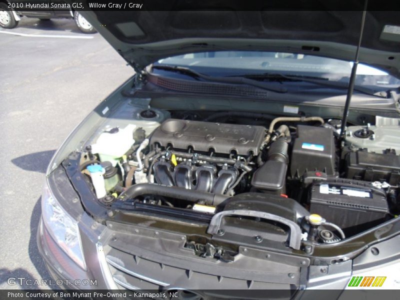Willow Gray / Gray 2010 Hyundai Sonata GLS