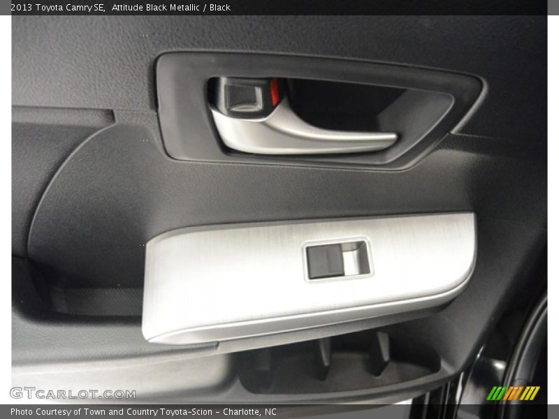 Attitude Black Metallic / Black 2013 Toyota Camry SE