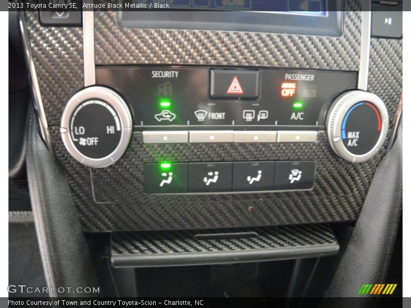 Attitude Black Metallic / Black 2013 Toyota Camry SE