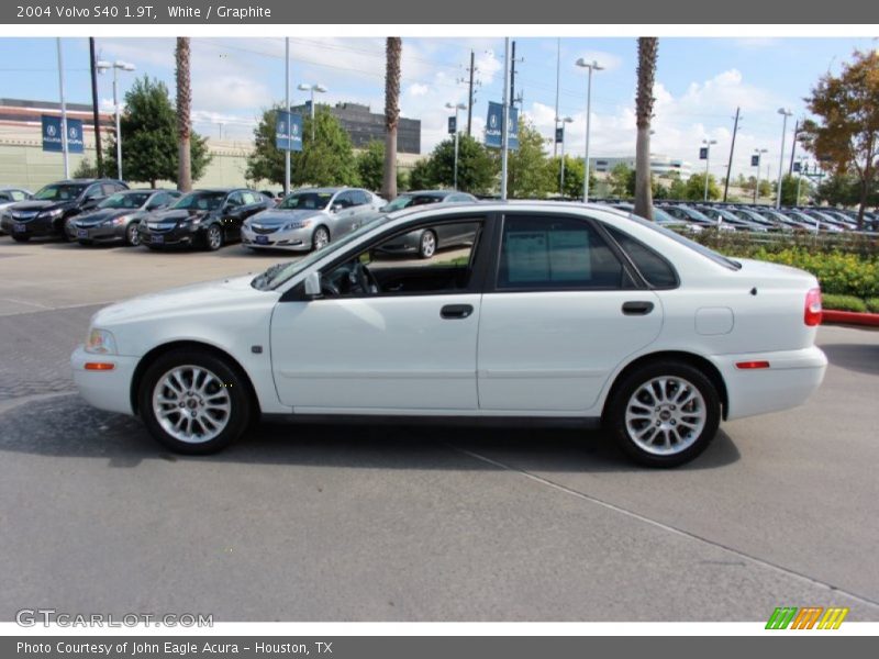 White / Graphite 2004 Volvo S40 1.9T