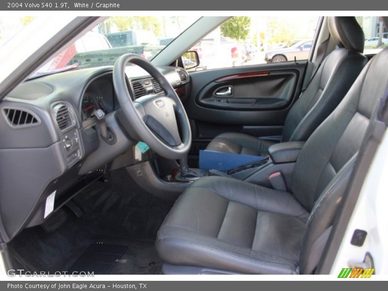 White / Graphite 2004 Volvo S40 1.9T