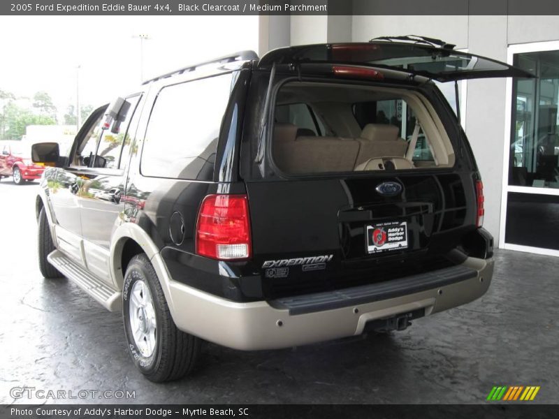 Black Clearcoat / Medium Parchment 2005 Ford Expedition Eddie Bauer 4x4