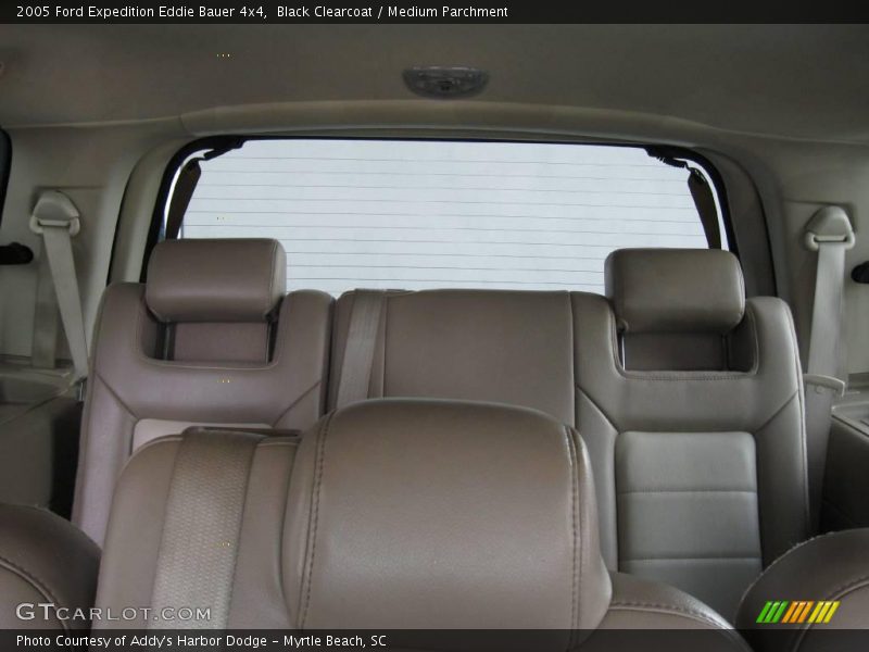 Black Clearcoat / Medium Parchment 2005 Ford Expedition Eddie Bauer 4x4