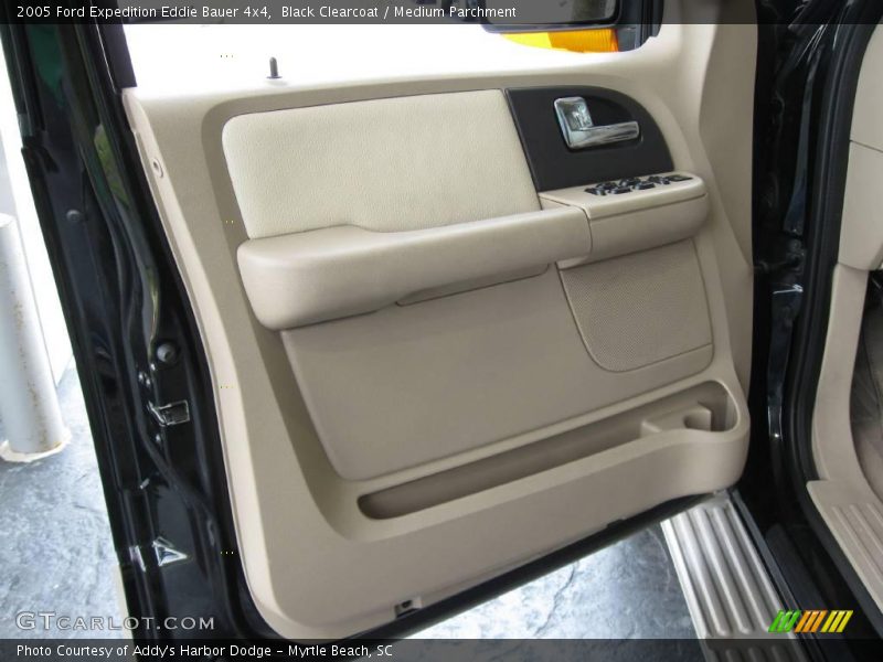 Black Clearcoat / Medium Parchment 2005 Ford Expedition Eddie Bauer 4x4