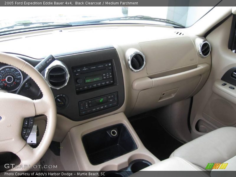 Black Clearcoat / Medium Parchment 2005 Ford Expedition Eddie Bauer 4x4