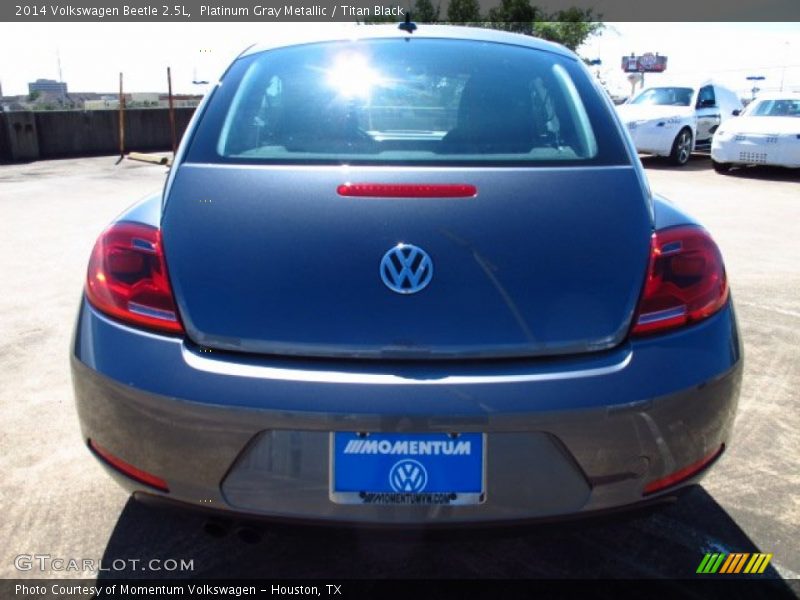 Platinum Gray Metallic / Titan Black 2014 Volkswagen Beetle 2.5L