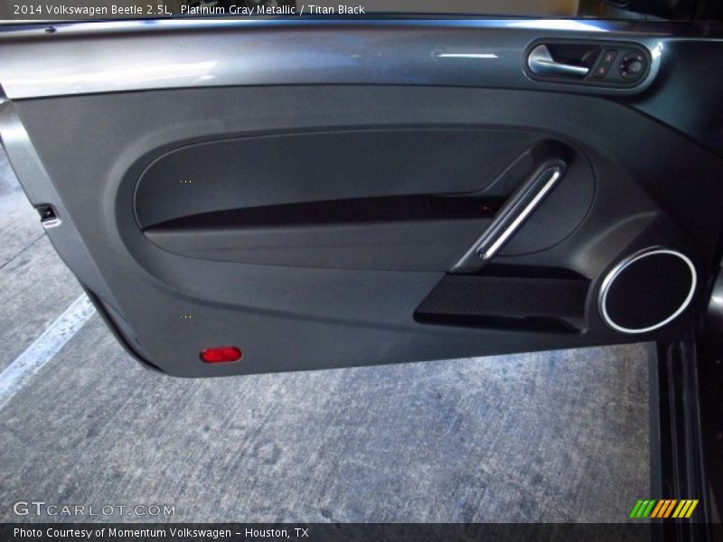 Platinum Gray Metallic / Titan Black 2014 Volkswagen Beetle 2.5L
