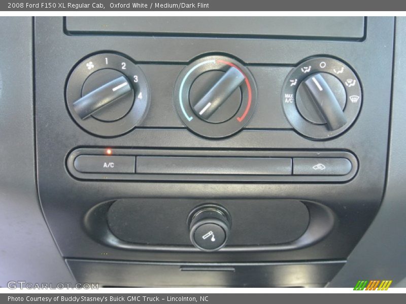 Oxford White / Medium/Dark Flint 2008 Ford F150 XL Regular Cab