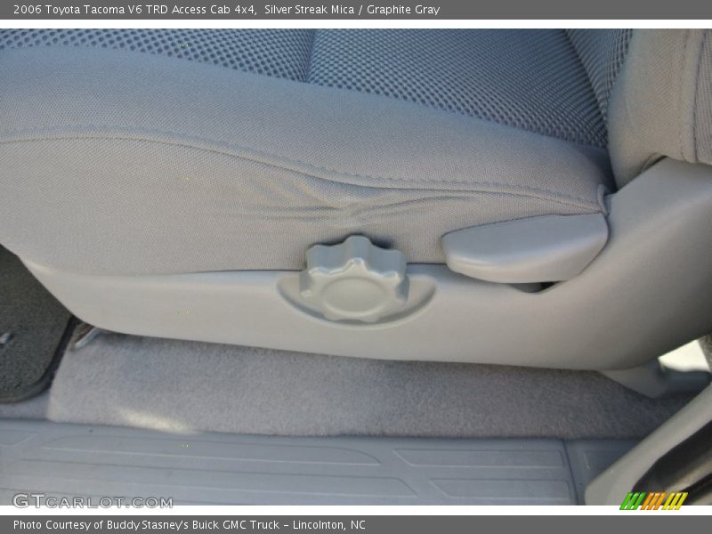 Silver Streak Mica / Graphite Gray 2006 Toyota Tacoma V6 TRD Access Cab 4x4