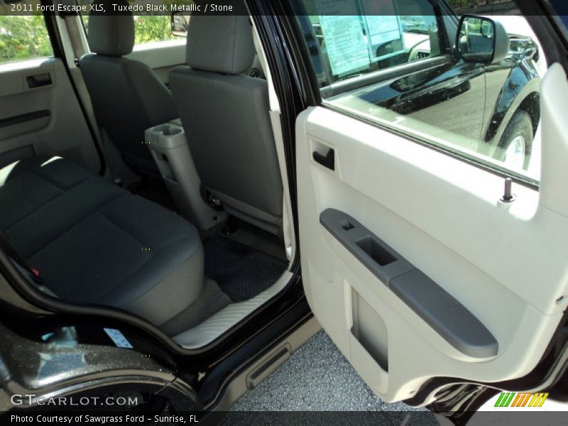 Tuxedo Black Metallic / Stone 2011 Ford Escape XLS