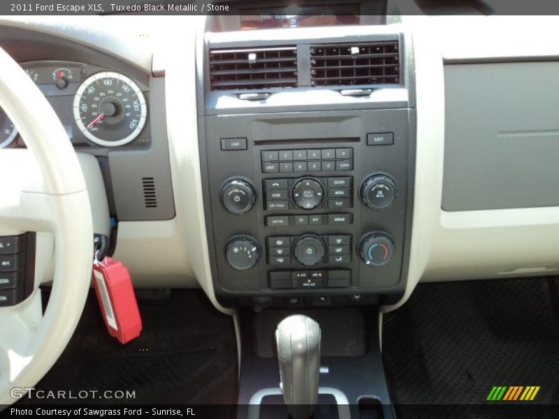 Tuxedo Black Metallic / Stone 2011 Ford Escape XLS