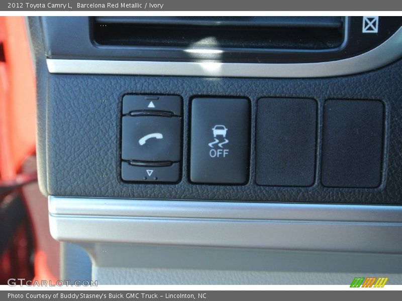 Barcelona Red Metallic / Ivory 2012 Toyota Camry L