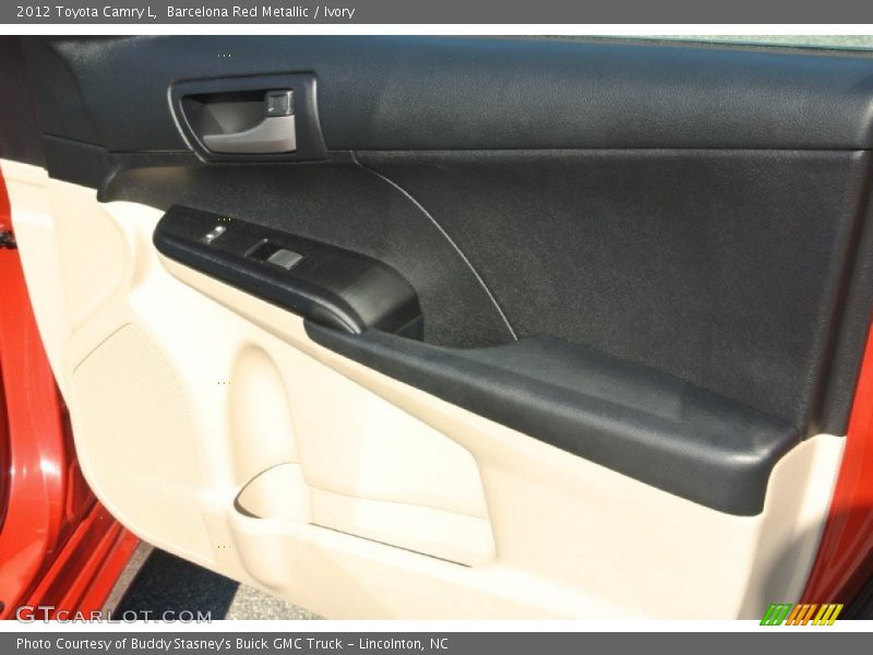 Barcelona Red Metallic / Ivory 2012 Toyota Camry L