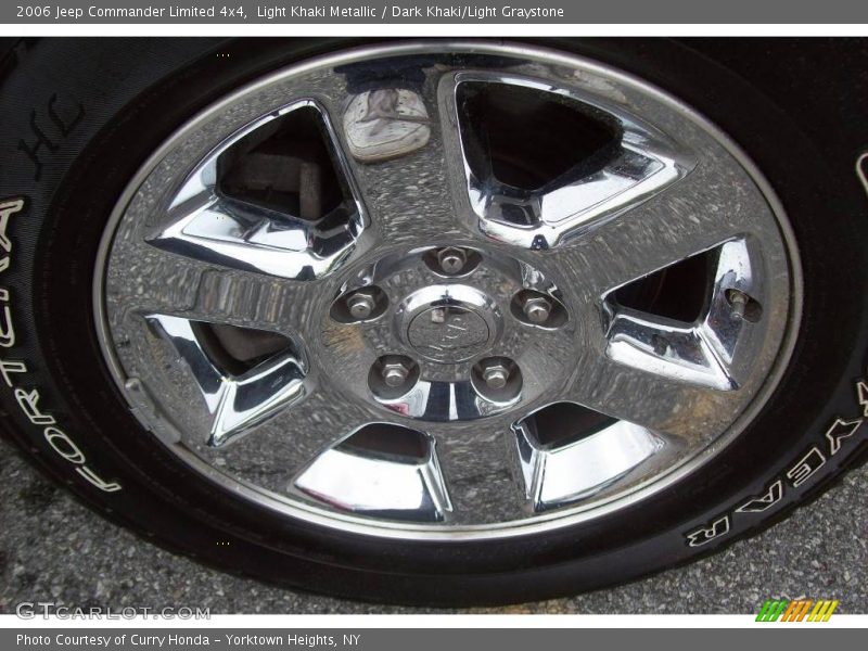 Light Khaki Metallic / Dark Khaki/Light Graystone 2006 Jeep Commander Limited 4x4