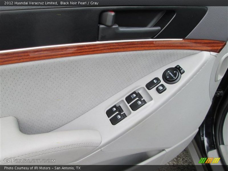 Black Noir Pearl / Gray 2012 Hyundai Veracruz Limited
