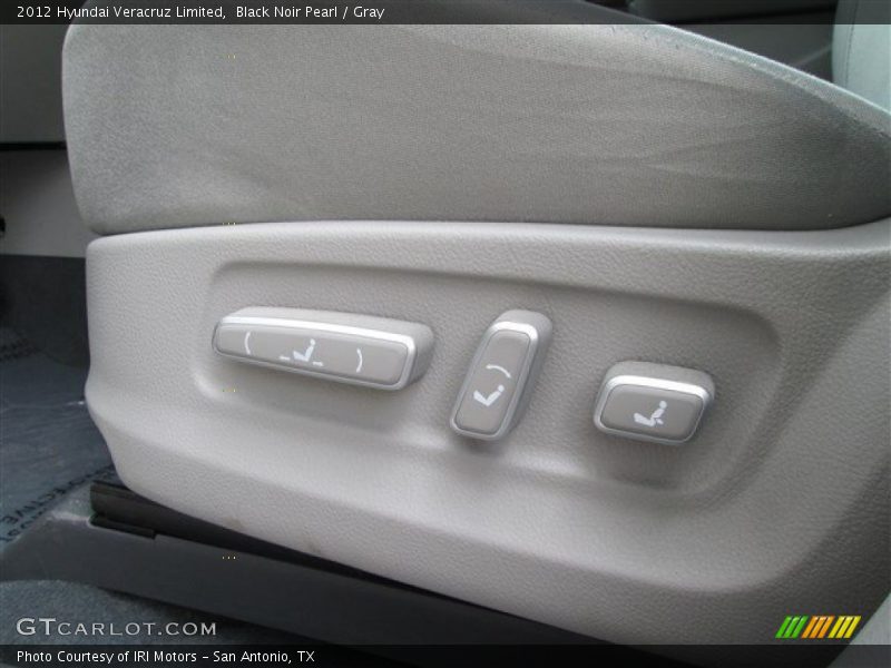 Black Noir Pearl / Gray 2012 Hyundai Veracruz Limited