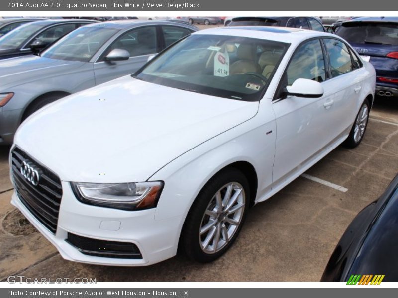Front 3/4 View of 2014 A4 2.0T quattro Sedan
