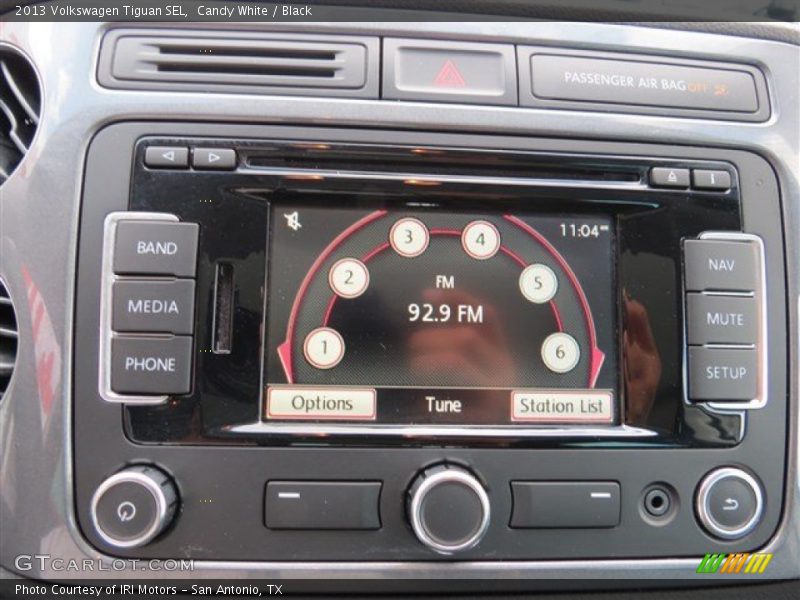 Candy White / Black 2013 Volkswagen Tiguan SEL