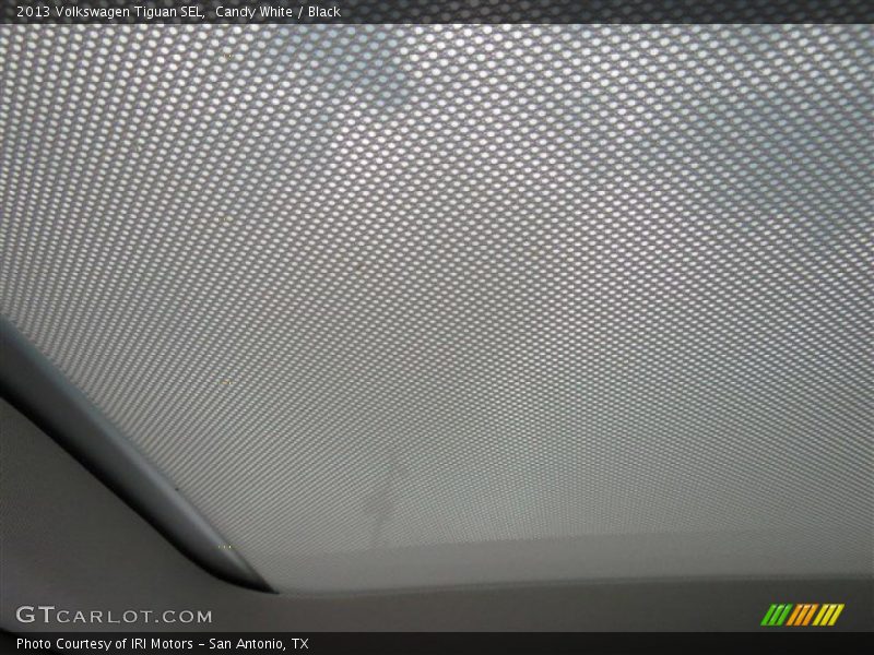 Candy White / Black 2013 Volkswagen Tiguan SEL