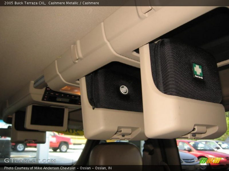 Cashmere Metallic / Cashmere 2005 Buick Terraza CXL