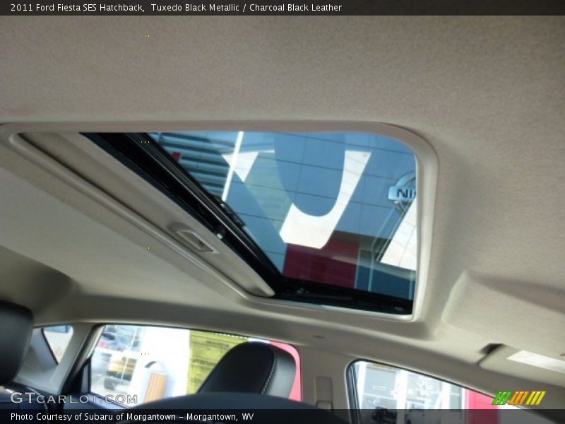 Tuxedo Black Metallic / Charcoal Black Leather 2011 Ford Fiesta SES Hatchback