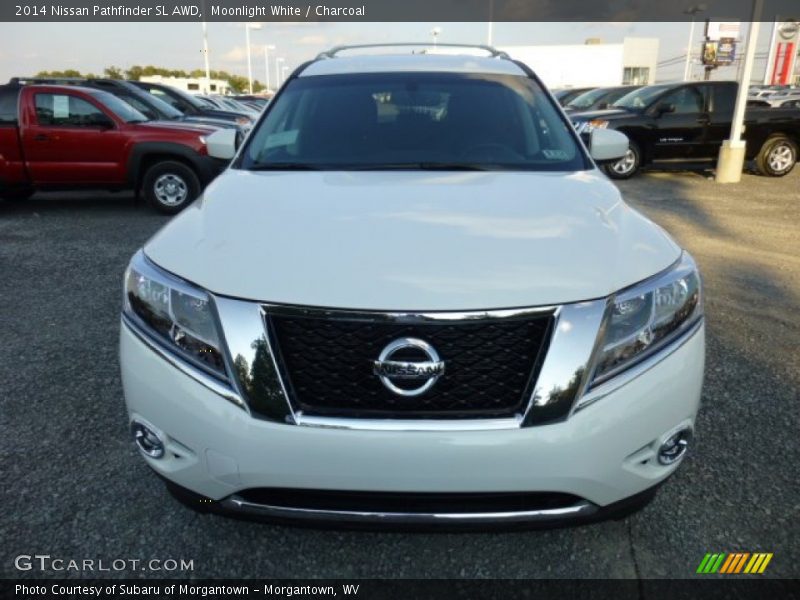 Moonlight White / Charcoal 2014 Nissan Pathfinder SL AWD