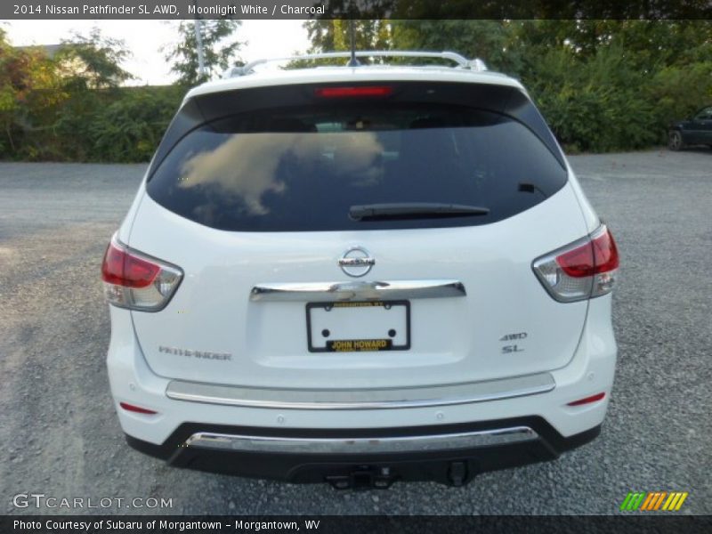Moonlight White / Charcoal 2014 Nissan Pathfinder SL AWD