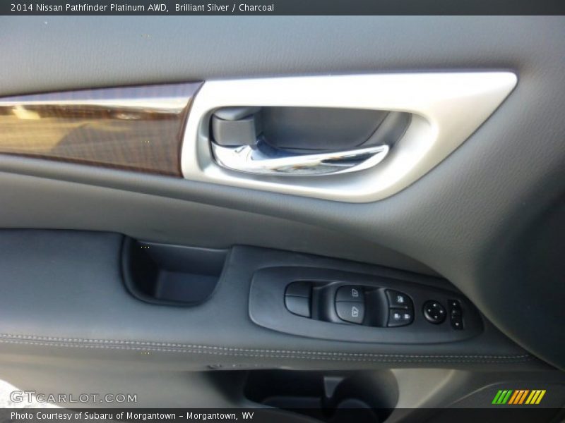 Brilliant Silver / Charcoal 2014 Nissan Pathfinder Platinum AWD