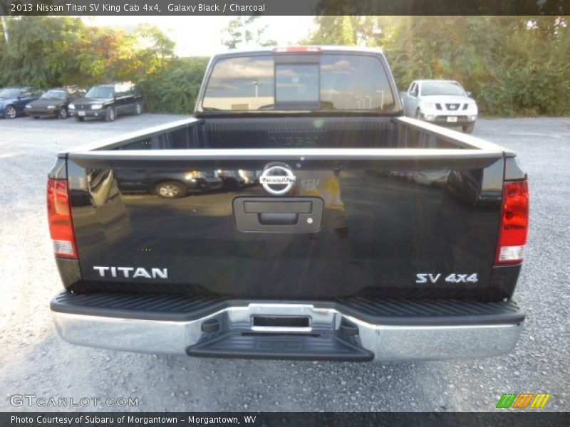 Galaxy Black / Charcoal 2013 Nissan Titan SV King Cab 4x4