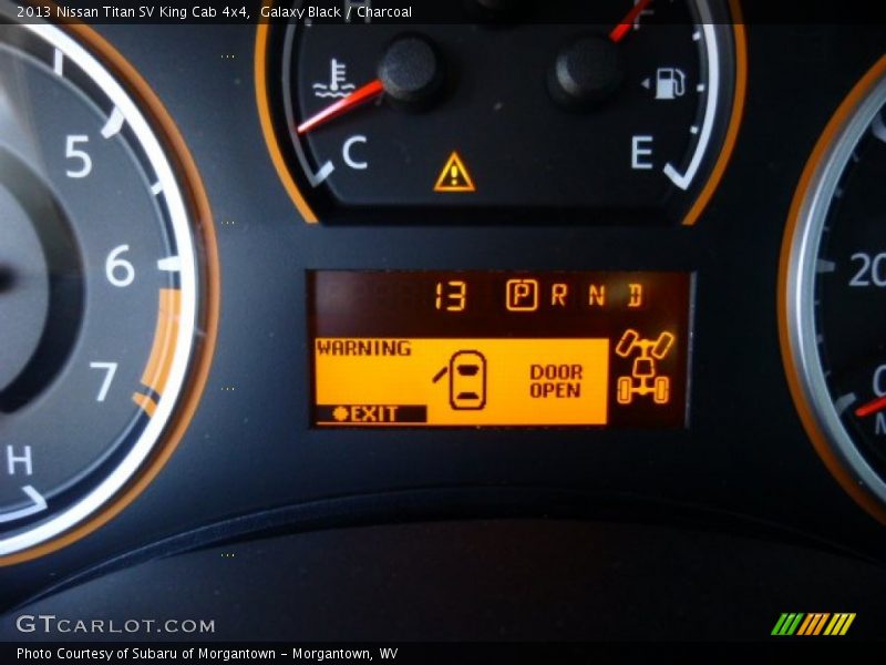 Galaxy Black / Charcoal 2013 Nissan Titan SV King Cab 4x4