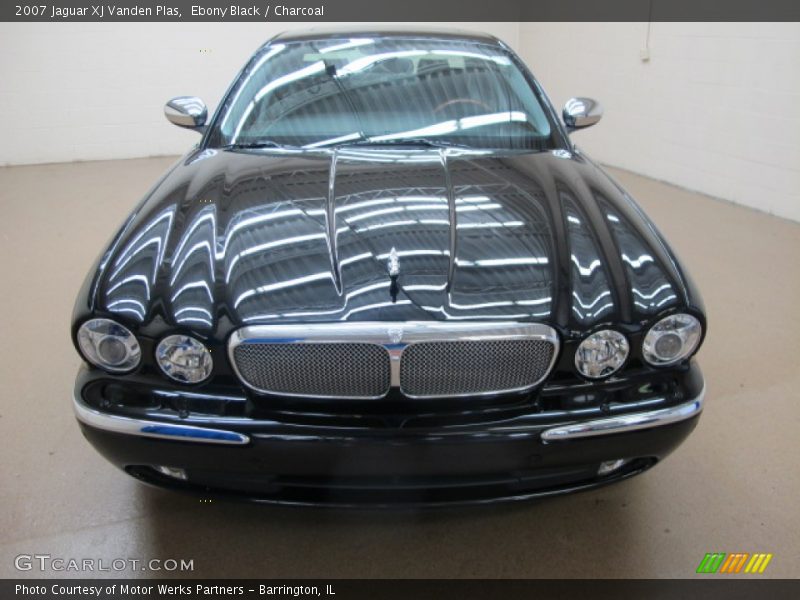 Ebony Black / Charcoal 2007 Jaguar XJ Vanden Plas