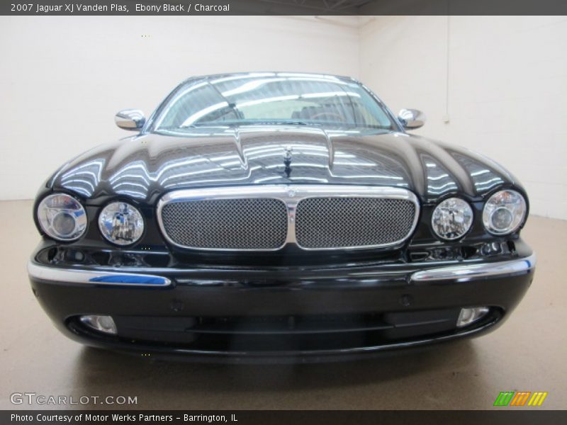 Ebony Black / Charcoal 2007 Jaguar XJ Vanden Plas