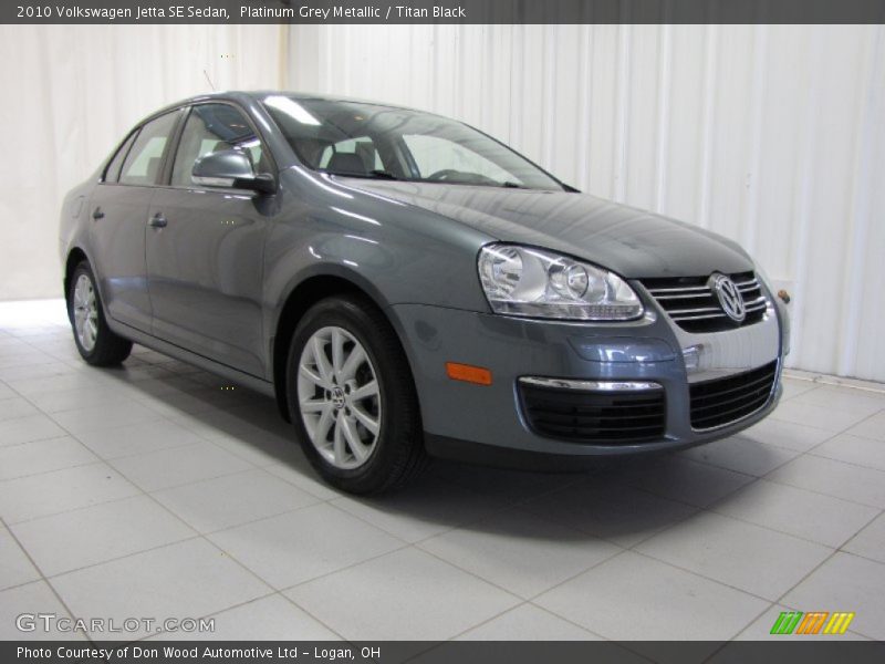 Platinum Grey Metallic / Titan Black 2010 Volkswagen Jetta SE Sedan