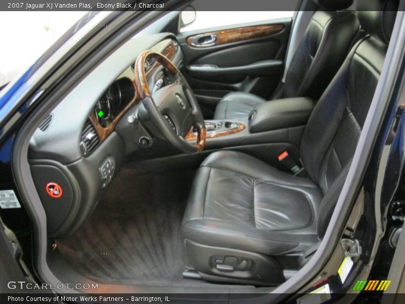  2007 XJ Vanden Plas Charcoal Interior