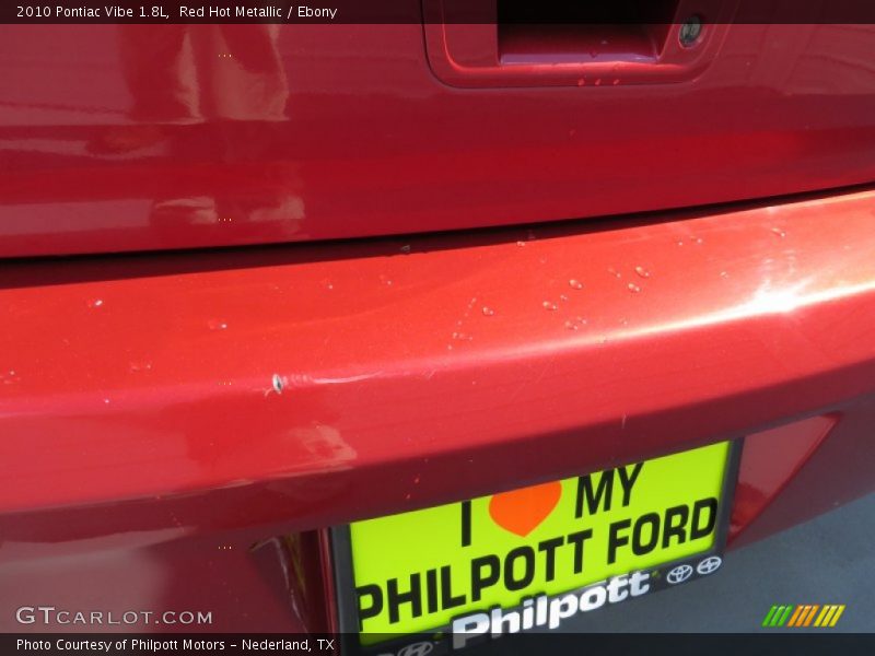 Red Hot Metallic / Ebony 2010 Pontiac Vibe 1.8L