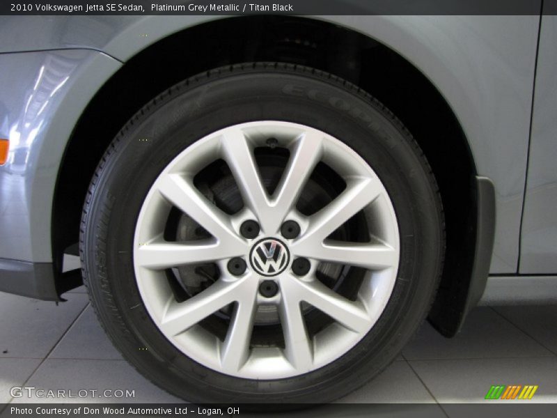 Platinum Grey Metallic / Titan Black 2010 Volkswagen Jetta SE Sedan