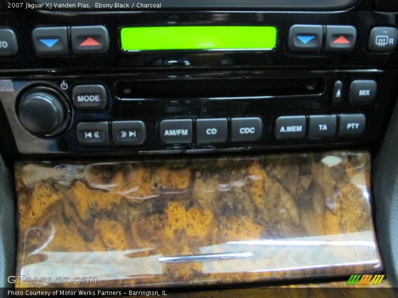 Controls of 2007 XJ Vanden Plas