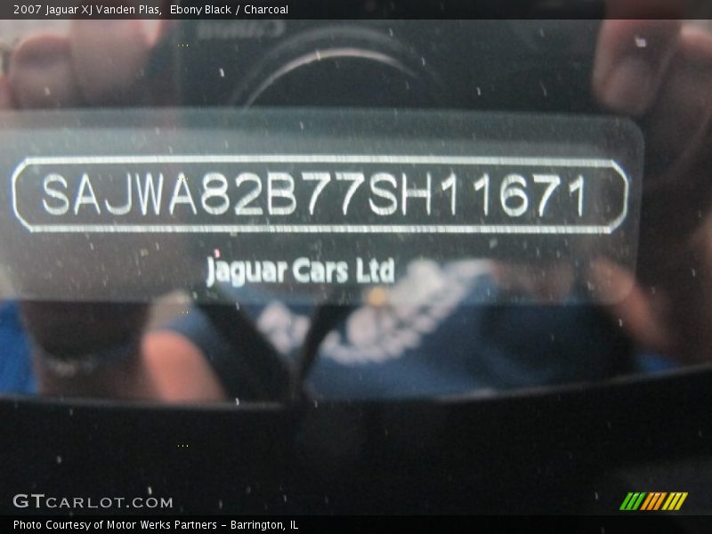 Ebony Black / Charcoal 2007 Jaguar XJ Vanden Plas